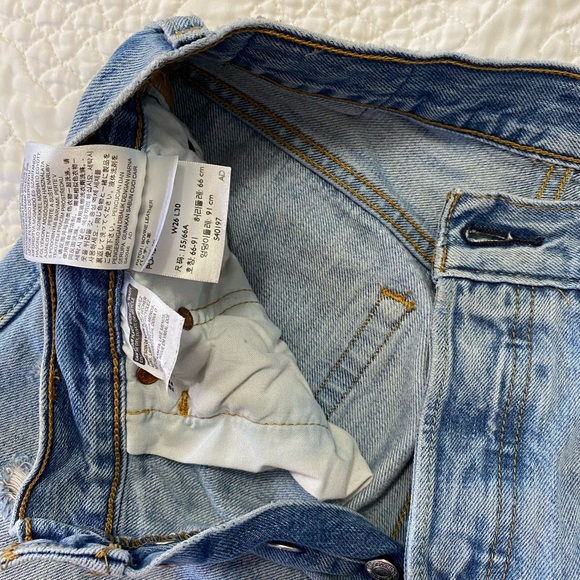 Levi’s 501 Jeans - distressed - Picture 8 of 8